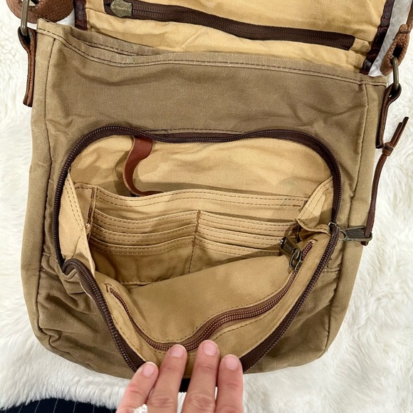 Duluth Trading Co Tan and Brown Crossbody Bag - Picture 3 of 5